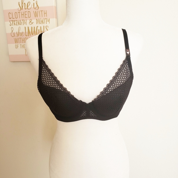 NWT Victoria's Secret Luxe push-up Bra size 34D - Picture 2 of 4